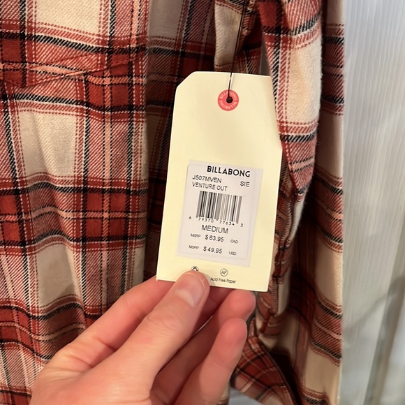 NWT Billabong women’s plaid flannel size medium - Picture 3 of 7